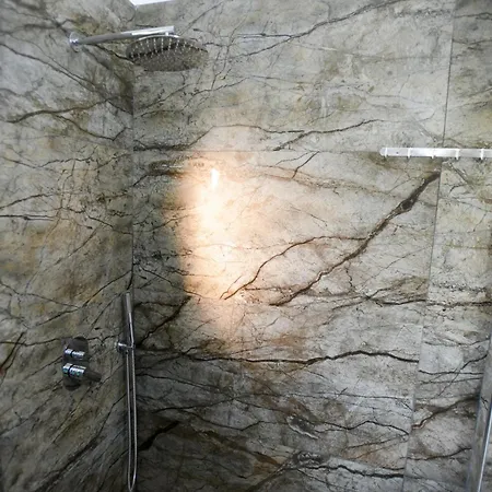 Rivaaa Πανσιόν 3*