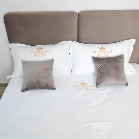 בית הארחה Rivaaa בראט